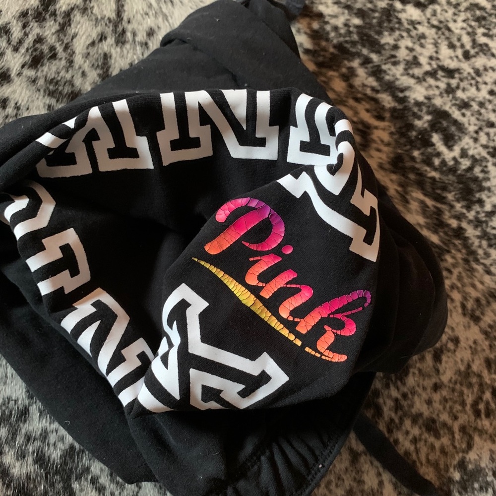 PINK Victoria’s Secret Sweatpants 🛍
